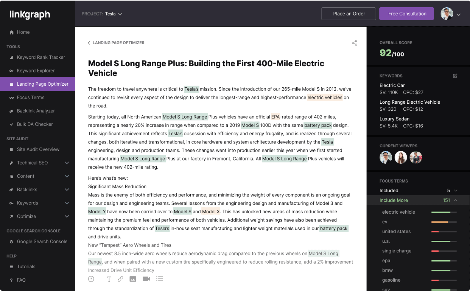 Screenshot of an article discussing the Tesla Model S Long Range Plus, its 400-mile electric range, and how Agencia de Marketing Digital highlights the technological advancements contributing to its efficiency.